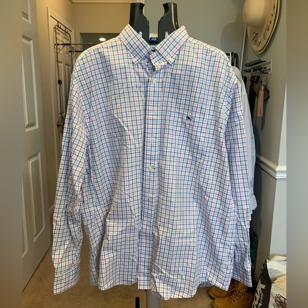 Vineyard Vines Classic Fit Tucker Shirt - EUC